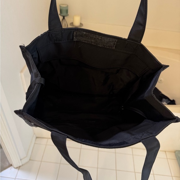 Scottish Terrier large duffle bag with accompanying smaller tote bag set - Picture 6 of 6